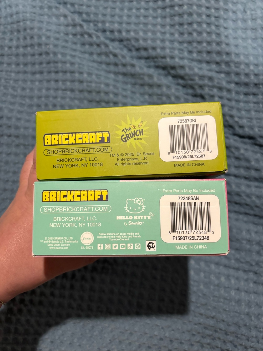 BrickCraft Christmas Grinch & Hello Kitty Brick Figures - Picture 3 of 4